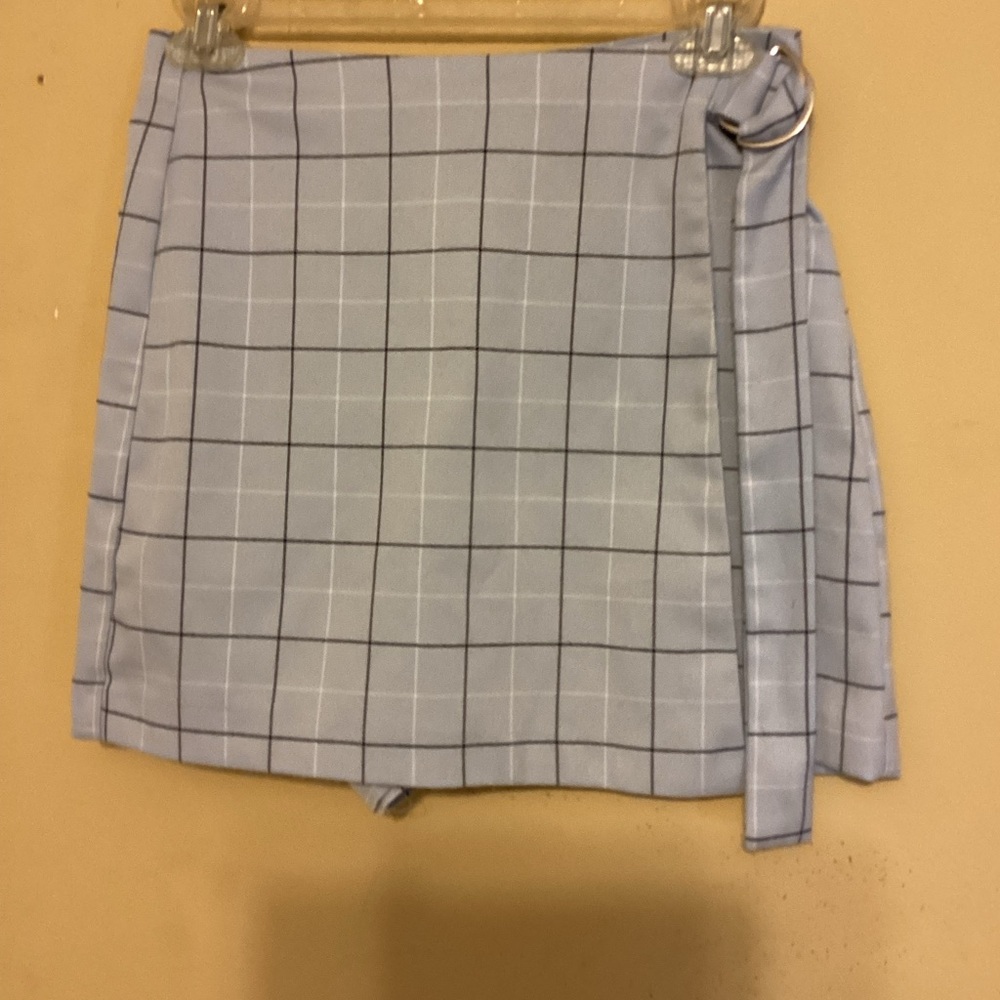 BCBGeneration Baby Blue Plaid Skort. Size 6